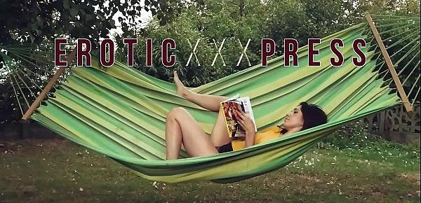  Eroticxxxpress - Eating her pussy is the only way to interrupt her reading session - HAMMOCK CLUB episode one!